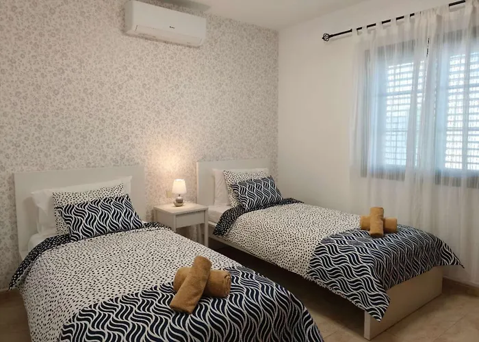 Prázdninový dům Casa Femes Piscina Climatizada *