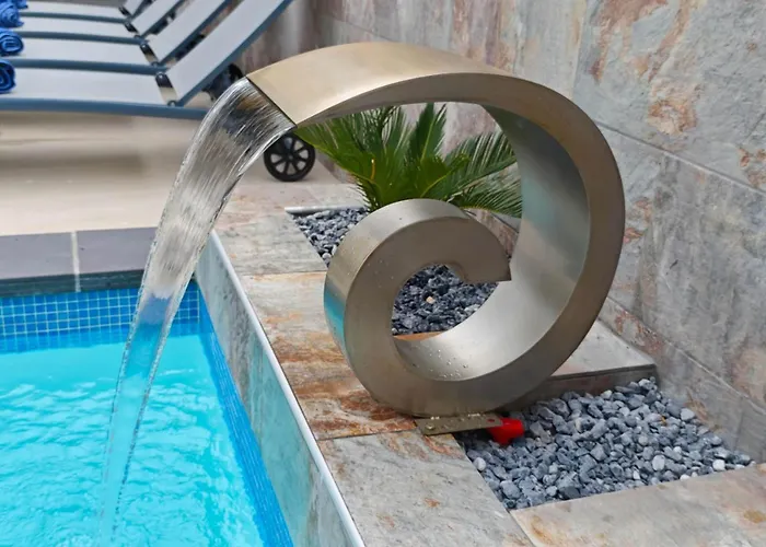 Prázdninový dům Casa Femes Piscina Climatizada