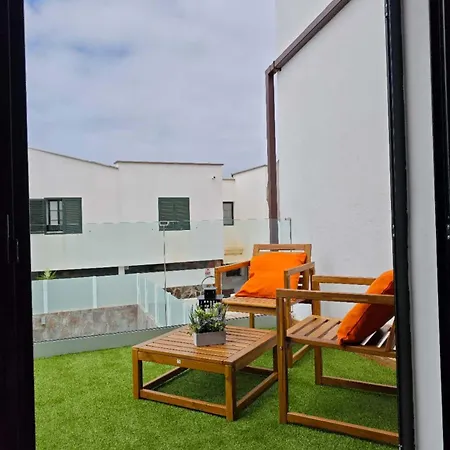 Casa Femes Piscina Climatizada Playa Blanca